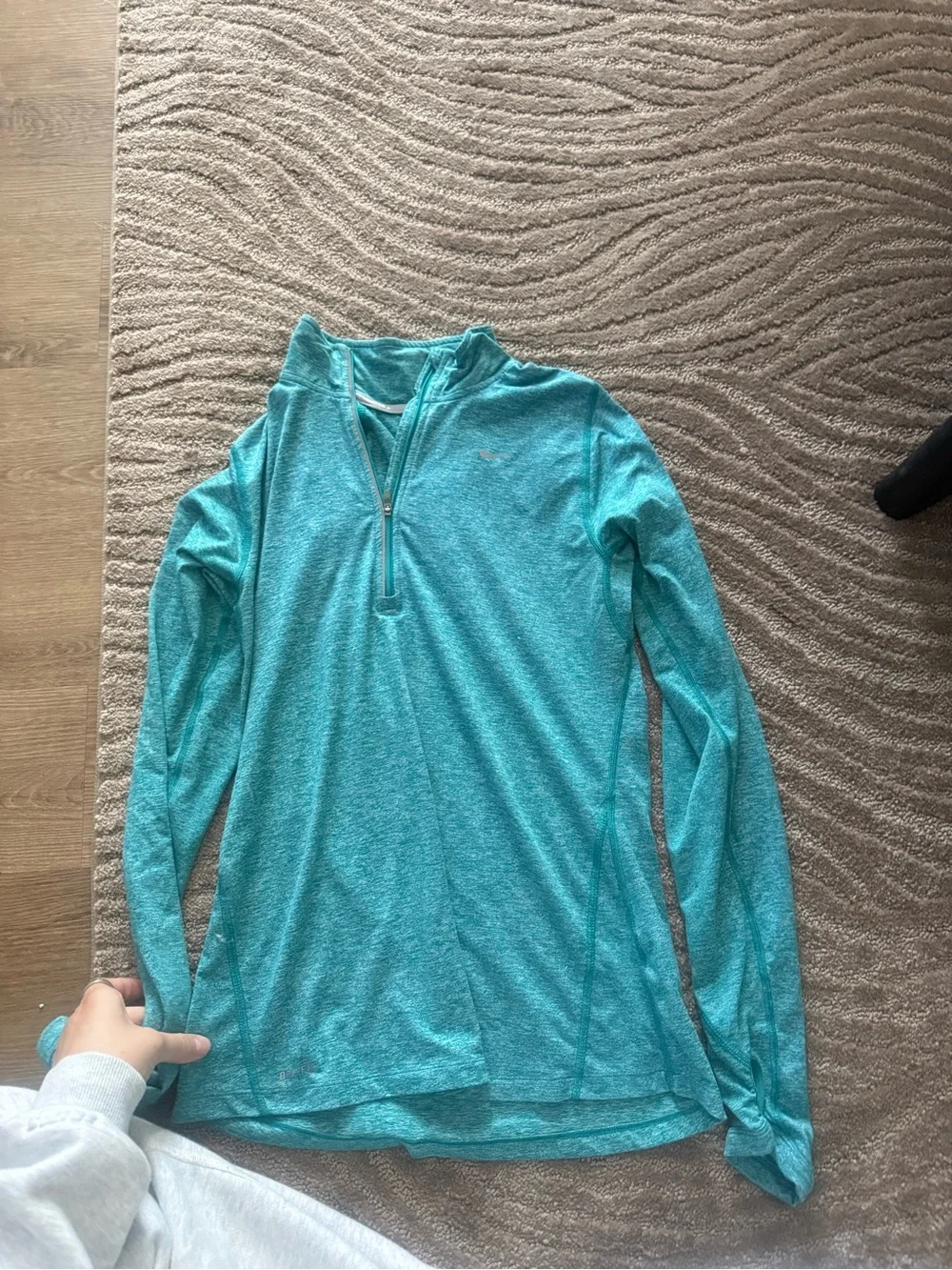 NIKE Quarter-Zip Pullover S